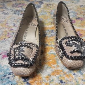 Jack Rogers Snakeskin Buckle Flats Size 6, Black & Tan Like new